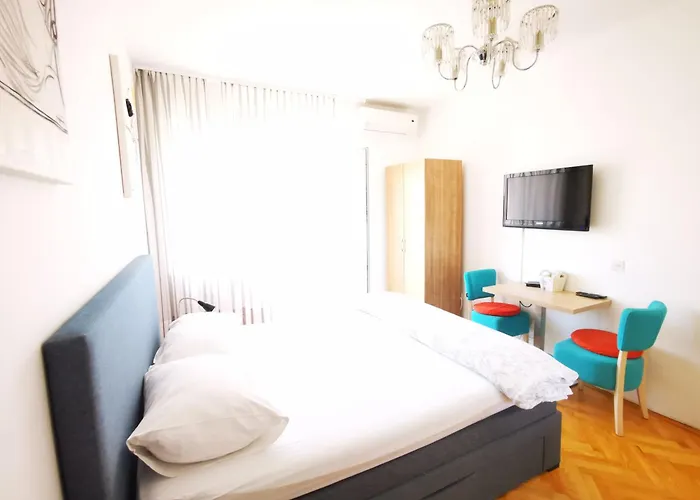 Firule Center Rooms